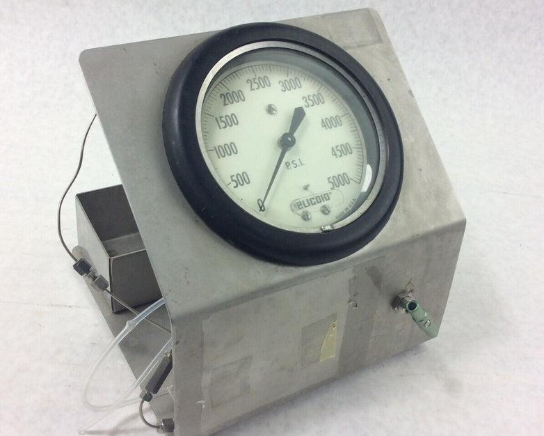 Helicoid 2314 Pressure Gauge 5000 P.S.I. w/ Bracket