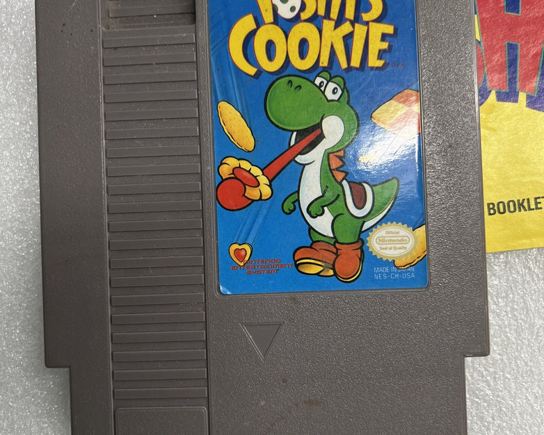 Vintage NES Yoshi's Cookie Nintendo Entertainment System1993 Video Game w/ Book