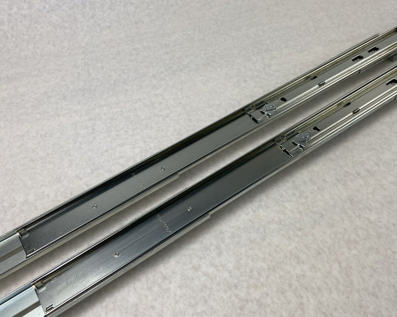 Accuride 03142 Medium-Duty Full Extension Drawer Slide