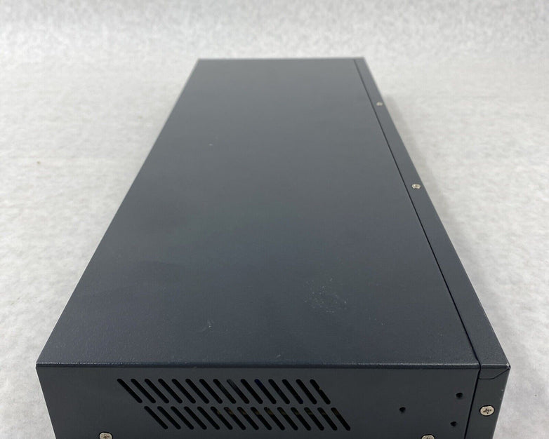 Amer Netowkrs SGR24W4 24-Port Gigabit Ethernet Switch w/ 4 Combo RJ45/SFP Ports