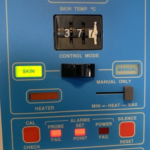 Air-Shields PM78-1 Infant Intensive Care System Powers and Heats
