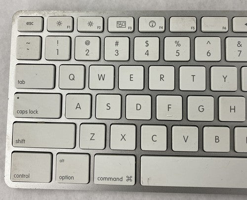 FLAWED Apple A1243 Wired USB MB110LL/A White Keyboard (Lot of 5)