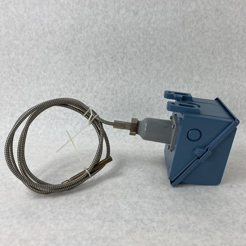 United Electric Controls F402-8BS 6S Temperature Control Unit 50-650F 15A 480VAC