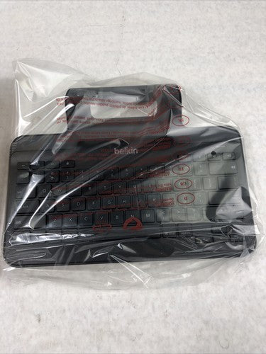 Belkin Model B2B131 Wired Keyboard With Stand for iPod With Box
