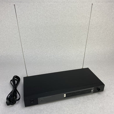 Audio Technica ATW-R10 Diversity Receiver w/ Antennas & Power Supply