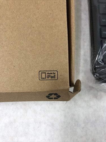 Belkin Model B2B131 Wired Keyboard With Stand for iPod With Box