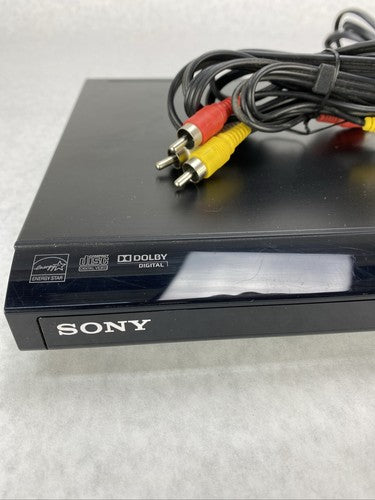 Sony DVP-SR210P Progressive Scan CD DVD Player Black NO REMOTE