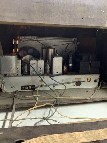 Montgomery Ward 62J-57 Super Sensitive Airline Radio Powers No Output Cut Cord