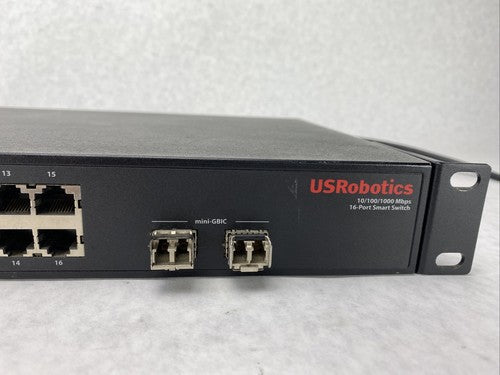 USRobotics USR997716 Gigabit 10/100/1000Mbps Ethernet 16 Port Switch Black