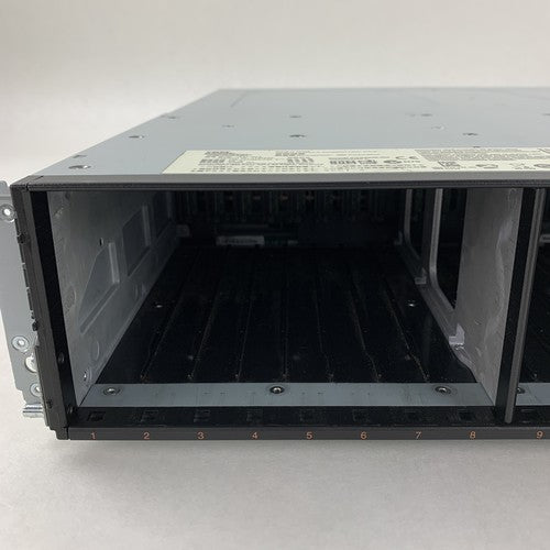 IBM 1747-HC2 69Y2921 170-6070-01 System Storage Enclosure Chassis w/ Power Supp