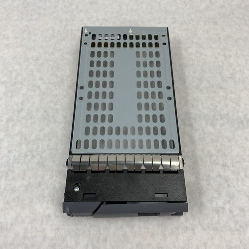 NetApp 0095673-10 SAS / SATA Hard Drive Caddy Tray 0961208-20 w/ Emulex Adapter