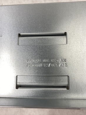 EMC Server Rail 042-004-593 Sliding On 042-004-932 RIGHT side RAIL ONLY