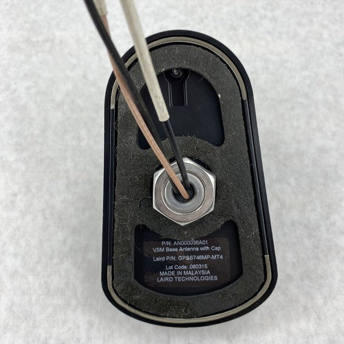 Motorola Laird AN000036A01 VSM Base RF Antenna with Cap GPSS746MP-MT4