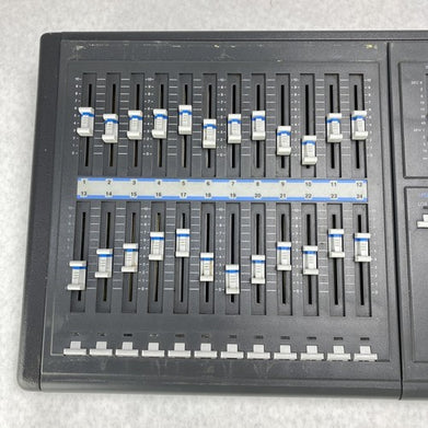 Strand Lighting GSX 64000 125 Channel Console NO POWER SUPPLY