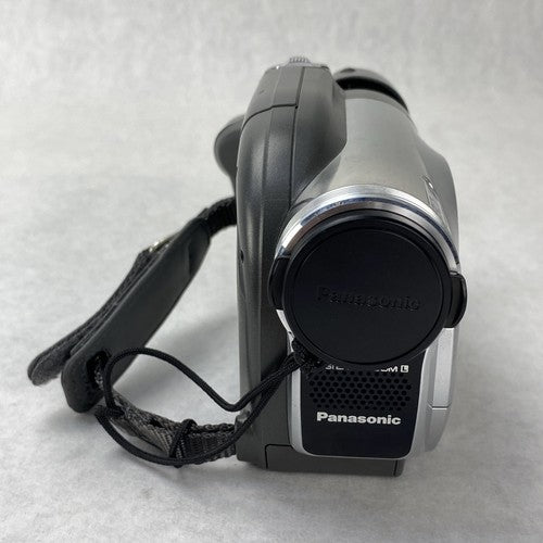 Panasonic VDR-D100 8cm Mini DVD Digital Camcorder - Parts or Repair