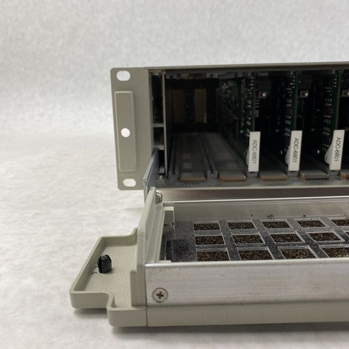 Leitch FR-6804-1 Digital Glue with 8x ADC-6801 CAV to SDI converter cards