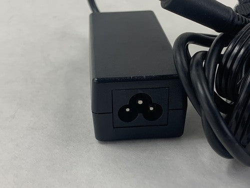 HP 608423-001 HP Spare 609938-001 AC Adapter