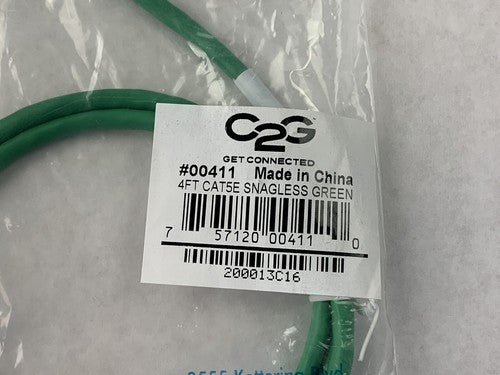 Lot( 5 ) 4ft Green Cat5e C2G 0041 Snagless Unshielded UTP Ethernet Patch Cable