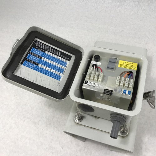 Pelco PA402 Pole Adapter for LWM41 or IWM Mount w/ Power Supply WCSL-4