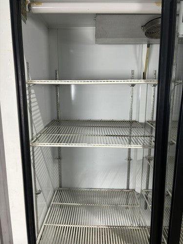 General Refrigeration RSL 40 GC 010 115V 9.5A  10 Oz Charge Powers Snapple