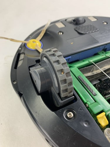 iRobot Roomba 560 Electric Vacuum Cleaner For Parts and Repair