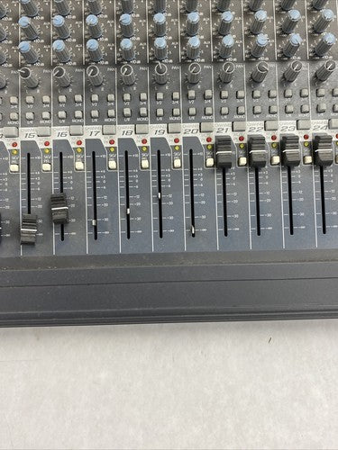 Peavey RQ 4324C Mixer-Pro Mixing Board Console