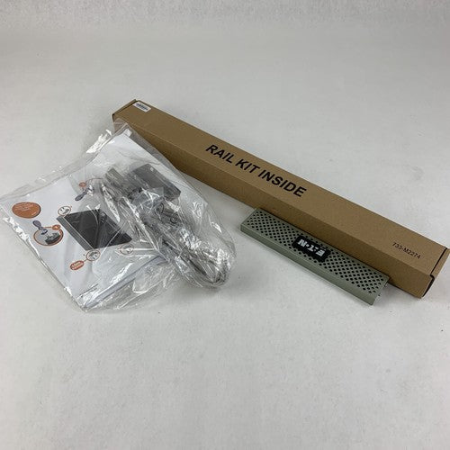 Eaton 5P750R 750VA 600W 120V Line-Interactive UPS Box Opened Old Stick Batts
