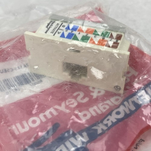 Pass & Seymour 2A145-C5EU Activate 2A Single Cat 5e RJ45 Wiremold Ivory - Lot 15