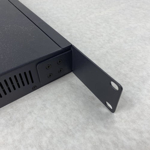 Belkin F5D5141-16 Mountable 16 Port Gigabit Switch w/ Power Cord - Tested