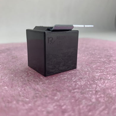 Rayex LD-12F Plastic Enclosed-Style Relay Spdt 12V 40A 87 Ohms Coil 5 Pin