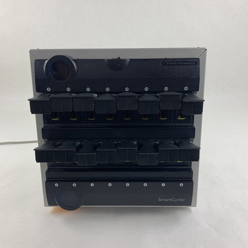 Cepheid Smartcycler 900-0330  Powers On