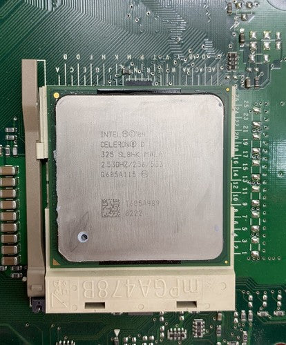 Dell 0WF887 Motherboard Celeron 2.53GHz 512MB RAM with I/O Shield