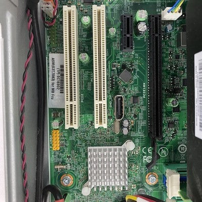 Lenovo ThinkCentre M92P SFF Intel Core i5-3470 3.2GHz 1x4GB RAM No HDD No OS