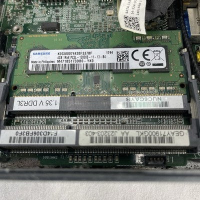 Intel NUC Micro NUC6CAY Celeron J3455 1.50 GHz 1x4 GB RAM No SSD No OS