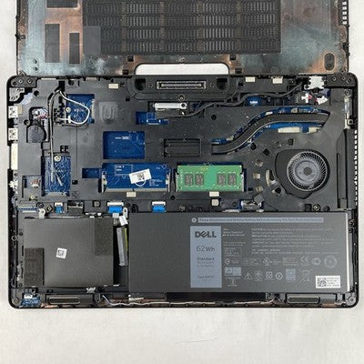 Dell Latitude E5570 15.6" i5-6300U 2.40 GHz 8 GB RAM No SSD No OS No AC