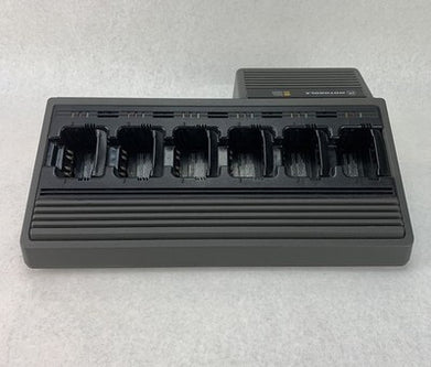 Motorola NTN1177A 6-Bay Radio Battery Charger