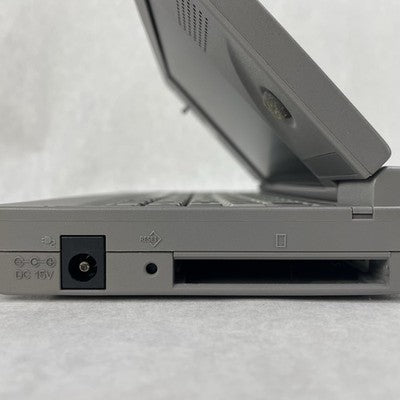 Toshiba Libretto 50 ct 6" Intel Pentium 16 MB RAM No HDD/OS/AC/Battery