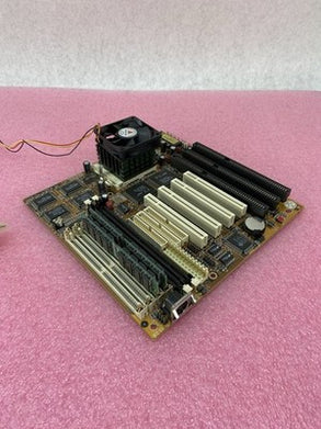 ELPINA V5.2A Socket 7 AT Motherboard Intel Pentium MMX 199.71MHz 64MB RAM