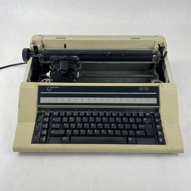 Nakajima AE-710 Electronic Typewriter Power Tested No AC Adapter Missing Lid