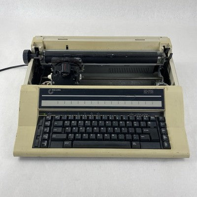 Nakajima AE-710 Electronic Typewriter Power Tested No AC Adapter Missing Lid