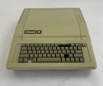 Apple IIe A2S2064 Vintage Personal Computer - Tested Missing Keys