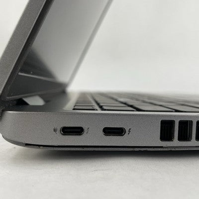 Dell Latitude 5520 15.6" i5-1135G7 2.40 GHz 8 GB RAM No SSD/OS/AC - Worn Keys