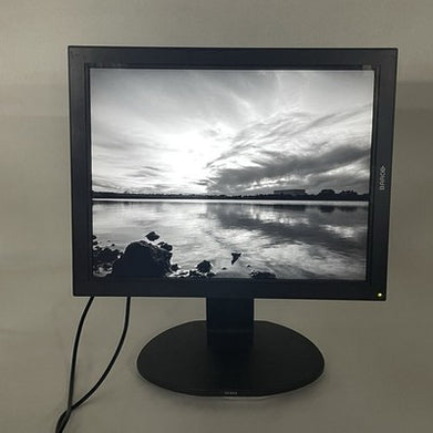 Barco E-3620 20.8" IPS TFT pixels Medical Greyscale Monitor  With Power Cord