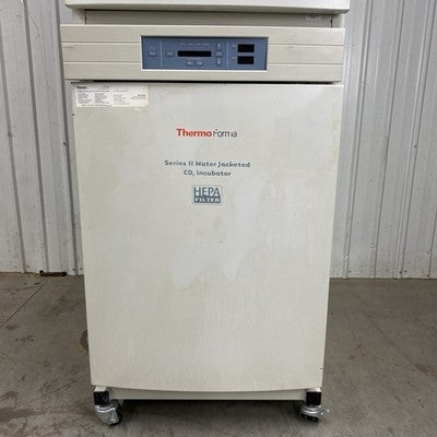 Thermo Forma 3130 Series II Water Jacketed CO2 Incubators