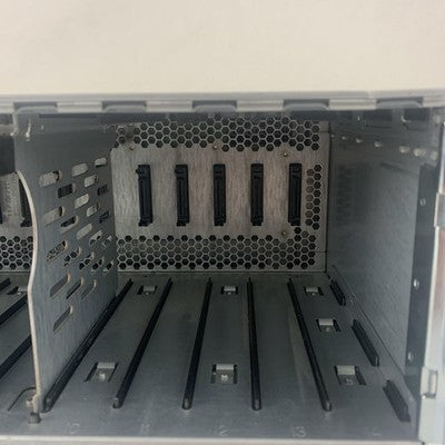 EMC KTN-STL3 Expansion Disk Array 2x PSU 2x 303-076-000D Controllers No HDD