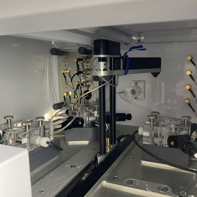 YSI 2950D-3 Biochemistry Analyzer 2900 Series w/ Accessories
