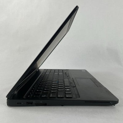 Dell Latitude 5580 15.6" i5-7300U 2.6 GHz 8 GB RAM No SSD/OS/AC - No Hinge Cover