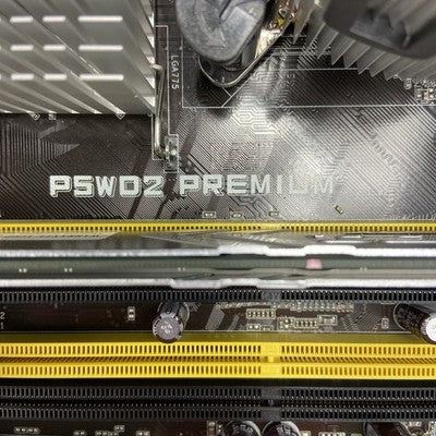 ASUS P5WD2-Premium Motherboard Intel Pentium 4 3.2GHz 512MB RAM w/IO Shield