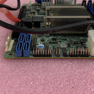 Supermicro X10SDV-6C-TLN4F Mini-ITX Xeon D-1528 1.9 GHz 32 GB Ram