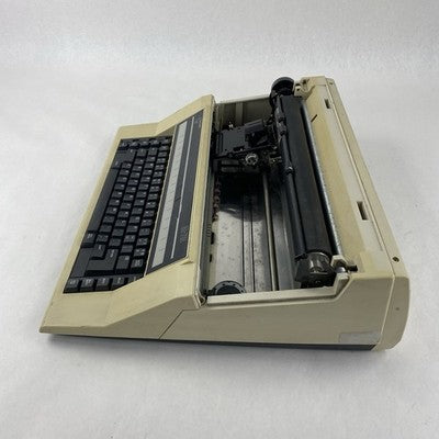 Nakajima AE-710 Electronic Typewriter Power Tested No AC Adapter Missing Lid